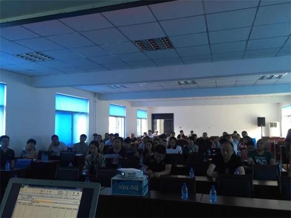 遼中區(qū)政府各委辦局人員參與培訓會.jpg 遼中區(qū)政府各委辦局人員參與培訓會.jpg